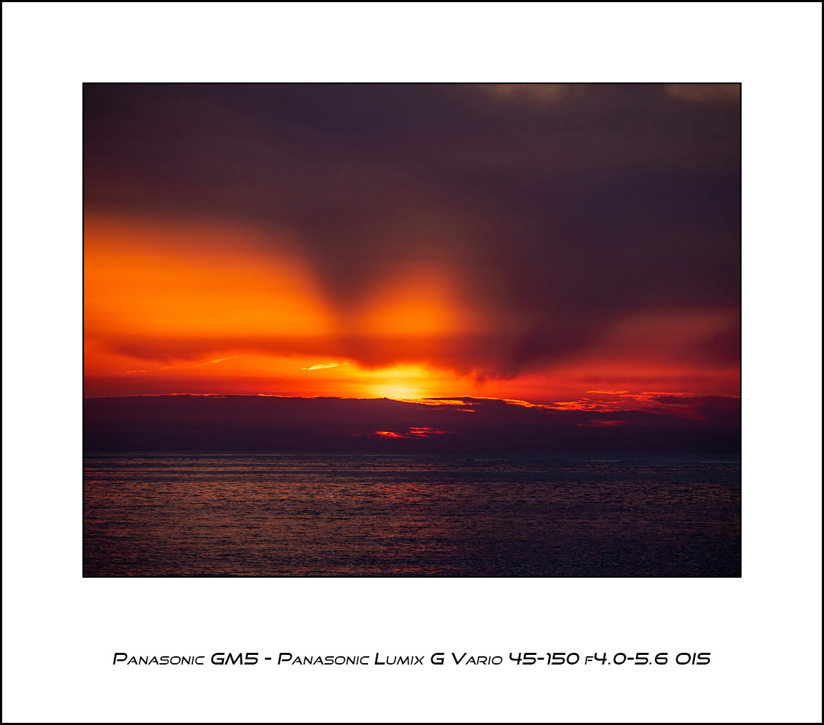 Panasonic GM5 - Panasonic Lumix 45-150 f4.0-5.6